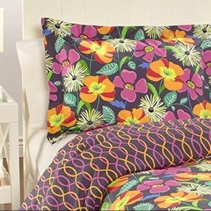 Vera Bradley Twin/ Twin XL Comforter Set